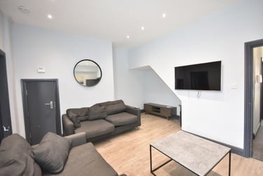 5 bed flat, Malcolm Street, Ouseburn, Newcastle, NE65PL - Image 3